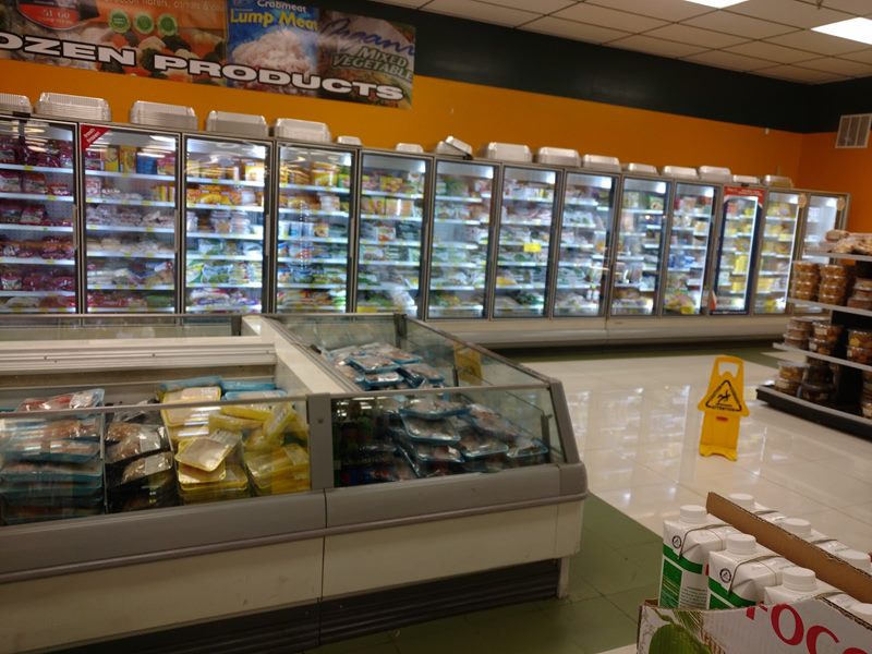SuperFresh Market W. Colonial Orlando interior